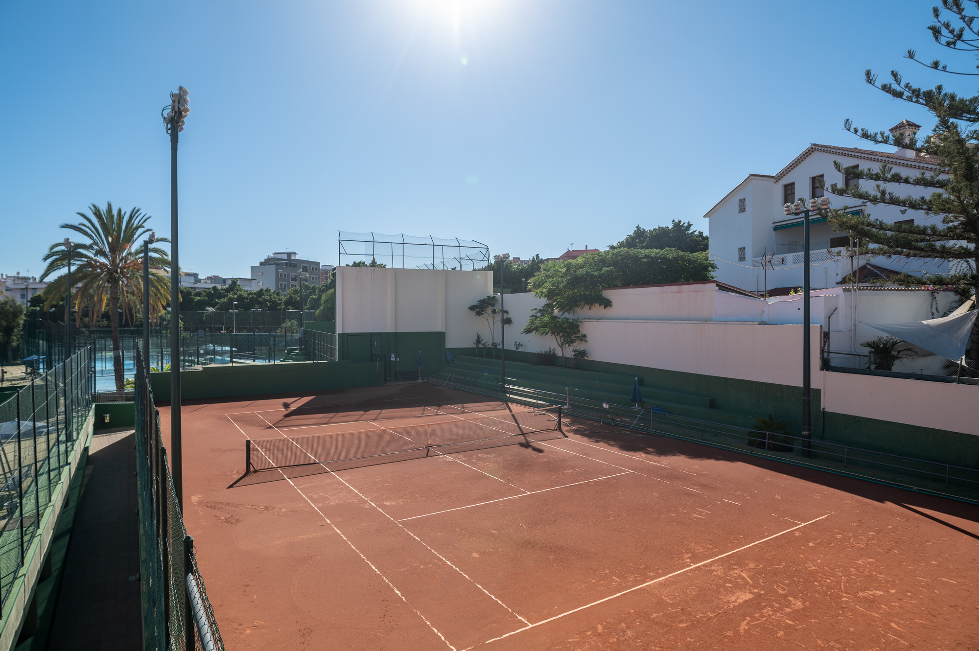 Josefir Instantes – Tenis Tf RRSS 007