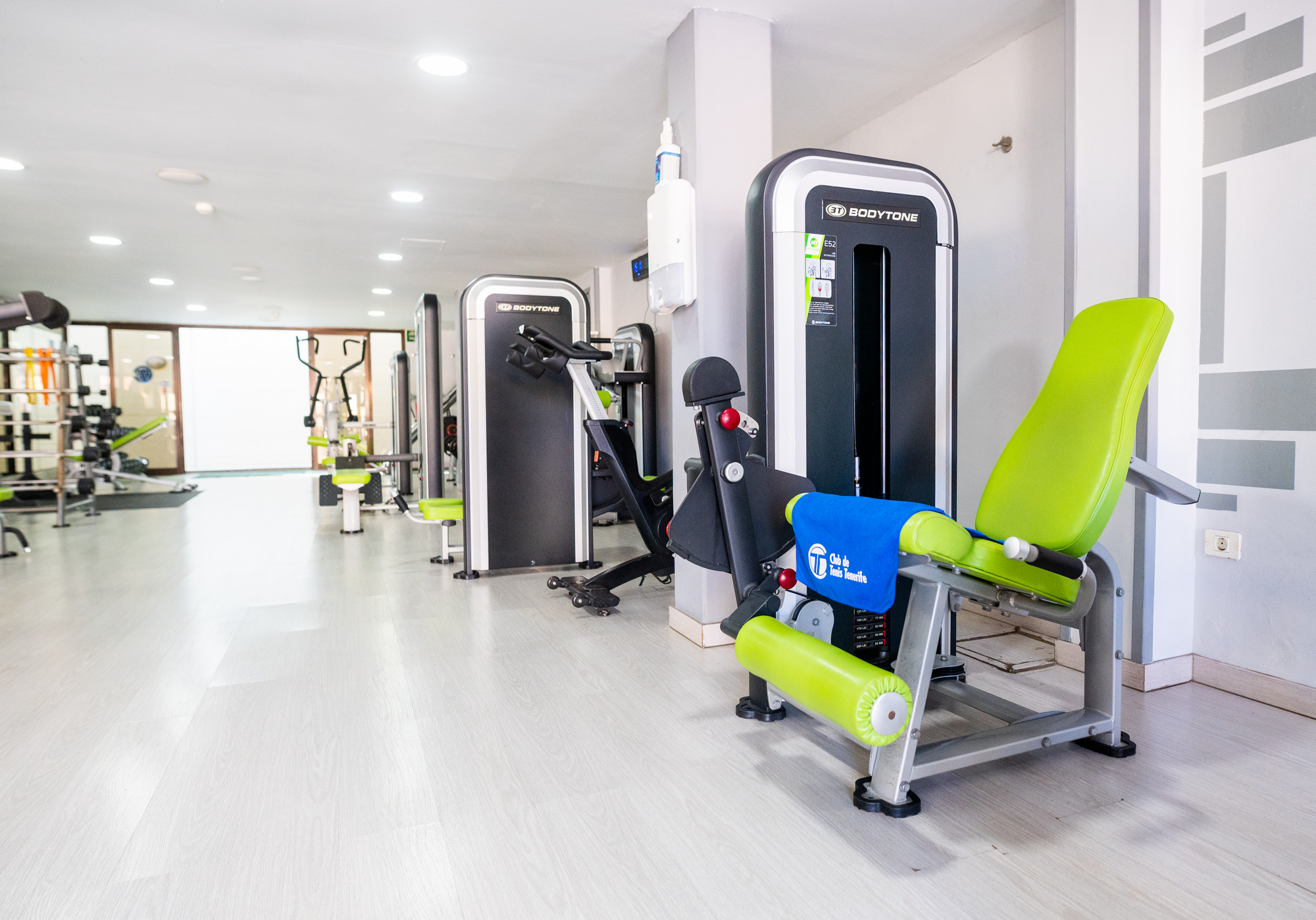 Josefir Instantes – Tenis Tf RRSS 051