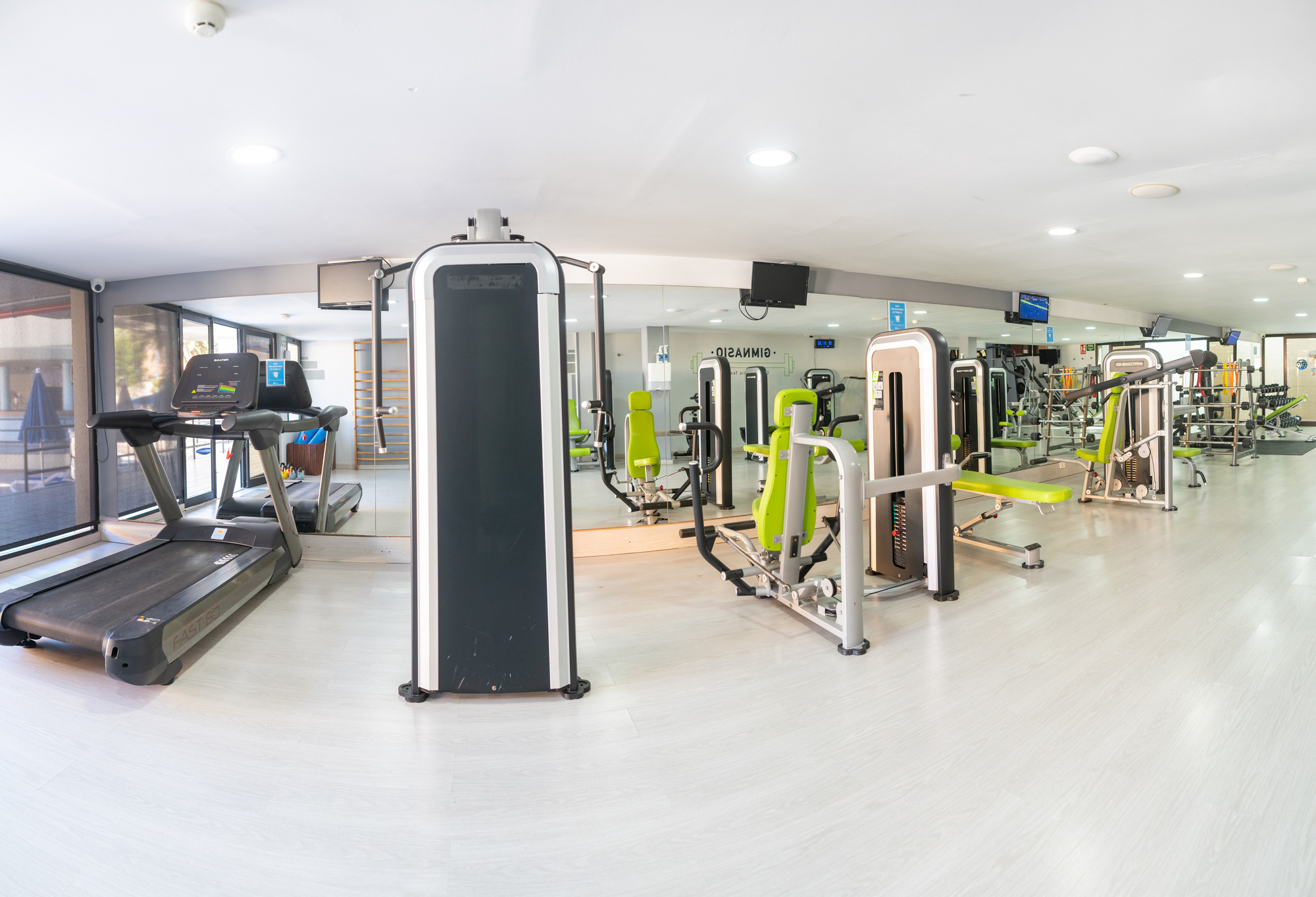 Josefir Instantes – Tenis Tf RRSS 054